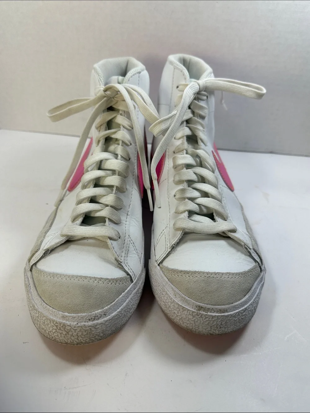 Nike Women's White High-Top Sneakers Shoes Size 7 Tie Lace Up